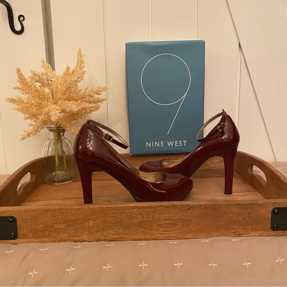 NINE West Deep Red Patent Leather high heel shoes - Picture 11 of 11